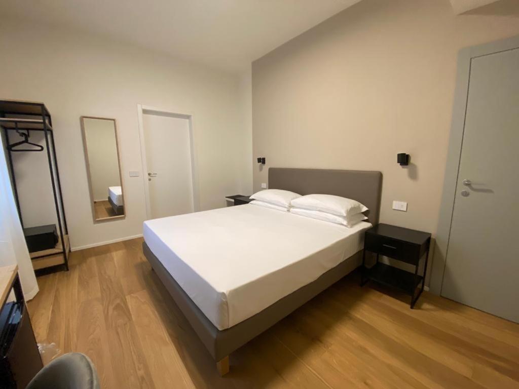 Foresteria Dansi Varese Exterior photo